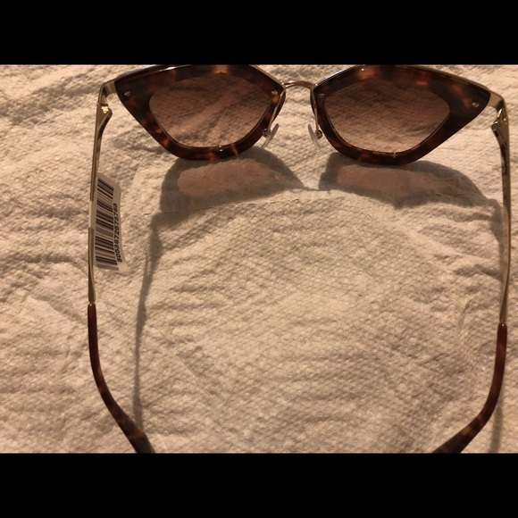 Prada Cinéma Sunglass - Picture 3 of 4